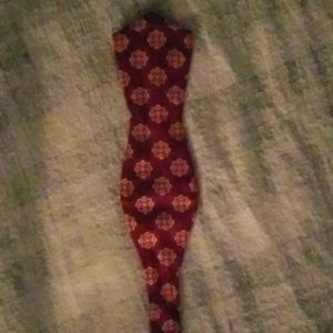 bowtie expandable and contractable